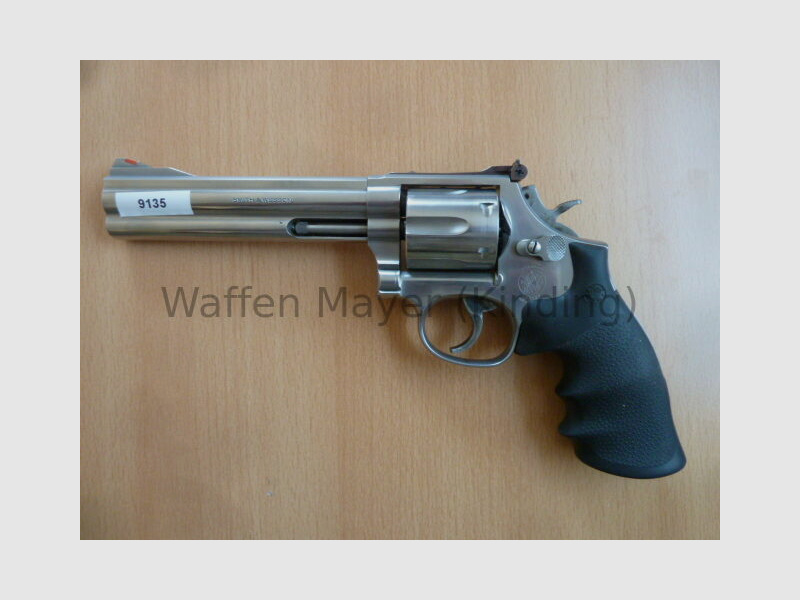 Smith & Wesson	 686