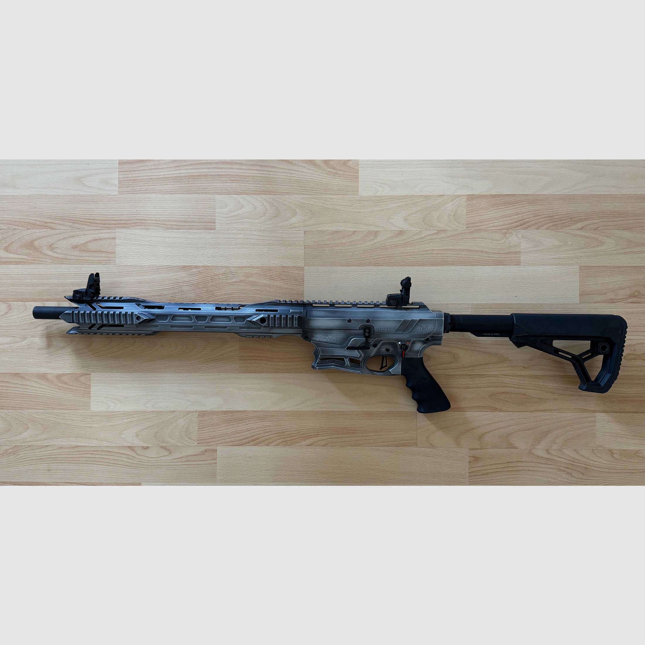 Typhoon F12 Maxi DC Satin escopeta semiautomática con cargador de caja