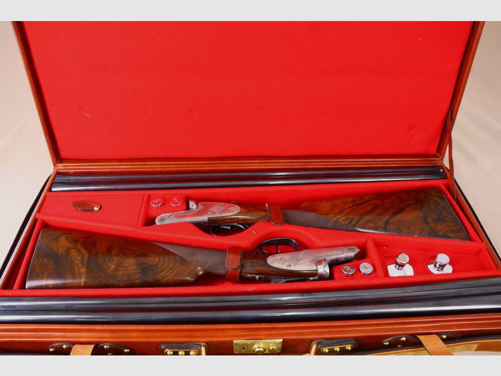 AYA - Aguirre y Aranzabal "Pair" Side Lock Shotguns / manufactured according to the specifications of Augustinus von Papen!!