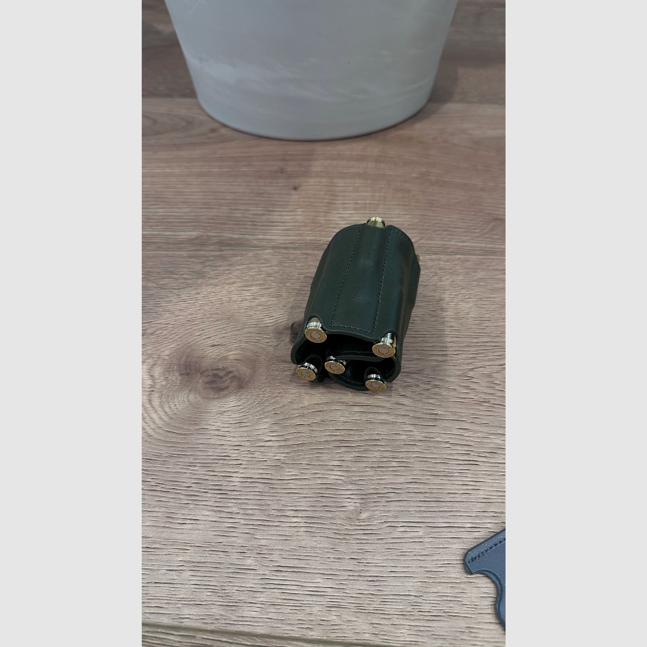 - Memburu - Patronenetui Etui Patronentasche Ledertasche Munitionstasche 