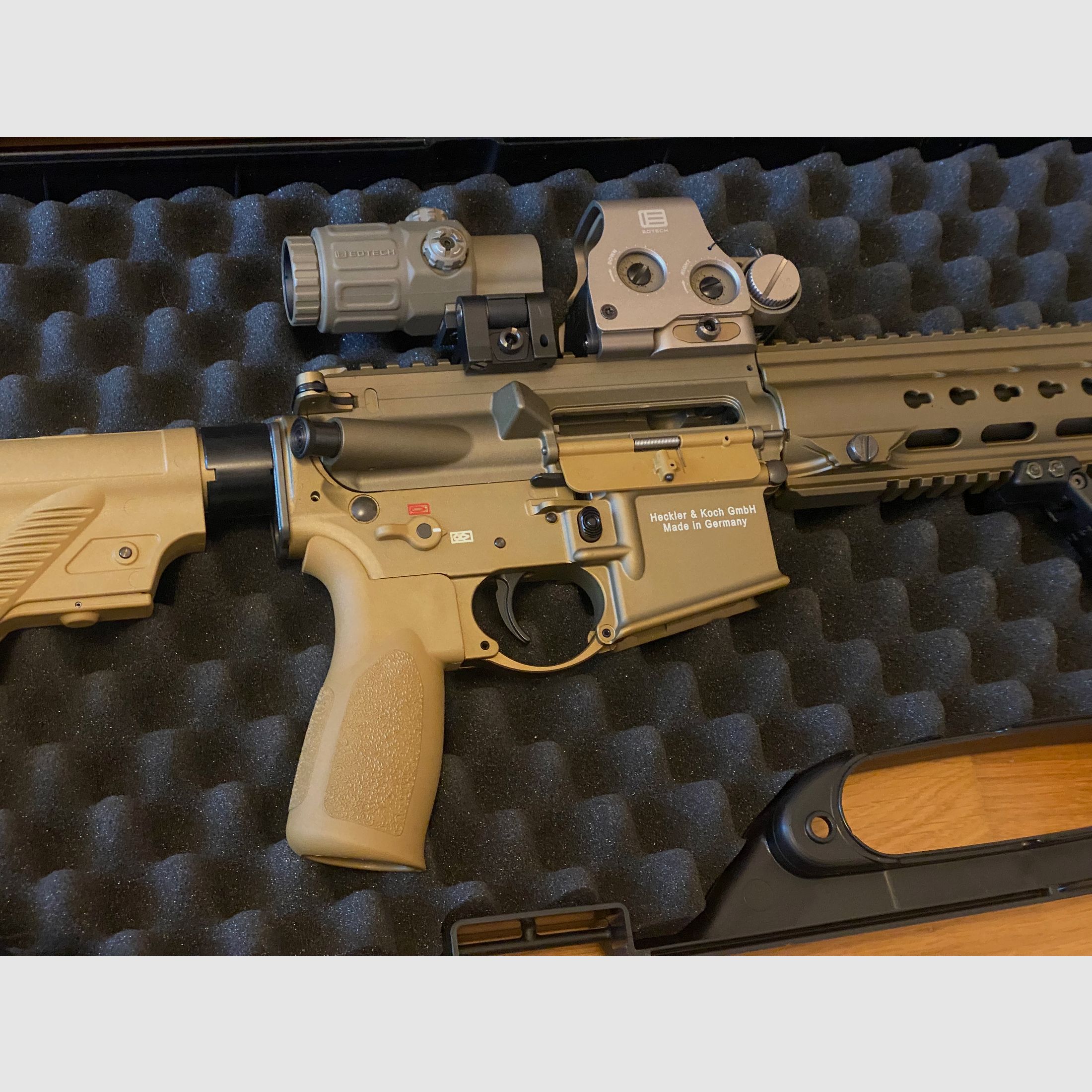 H&K MR223 A3 Slimline HKey in RAL8000 + EOTECH Set