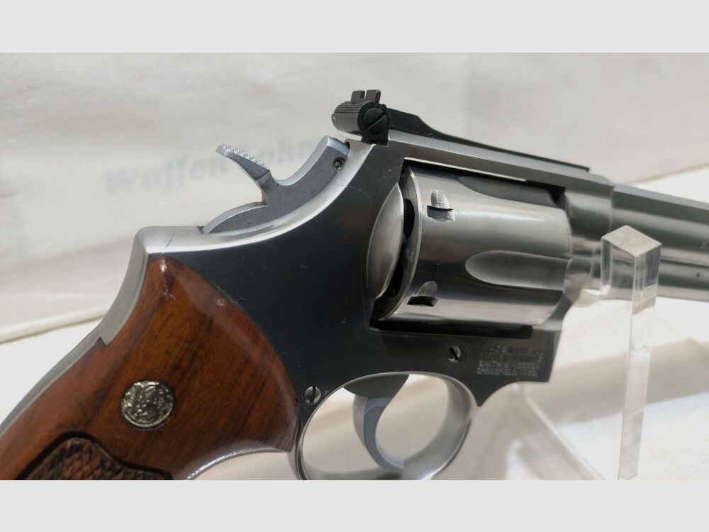 Smith & Wesson 686
