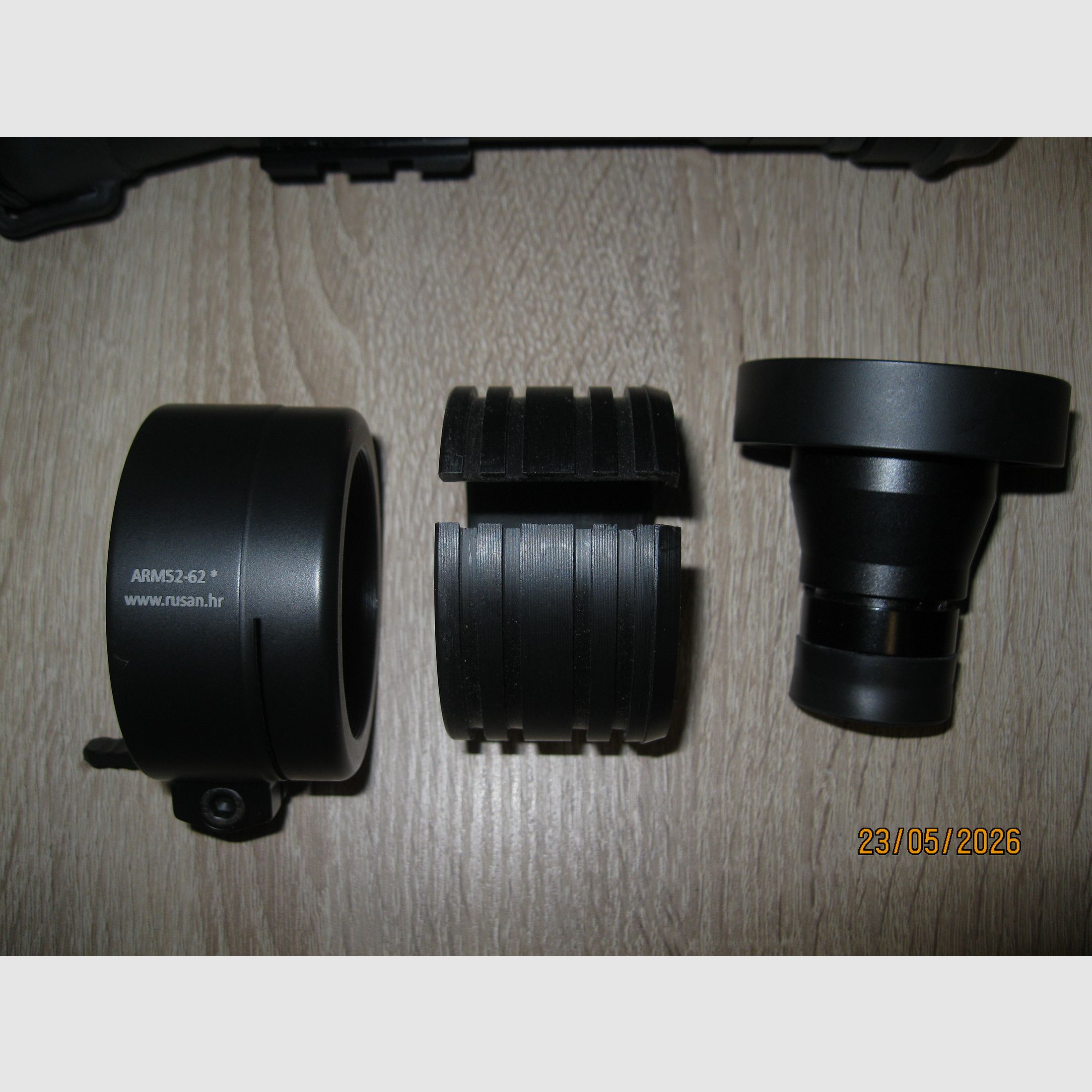 Urządzenie noktowizyjne Lahoux LV-81 Onyx Monochrom. Jak nowe.