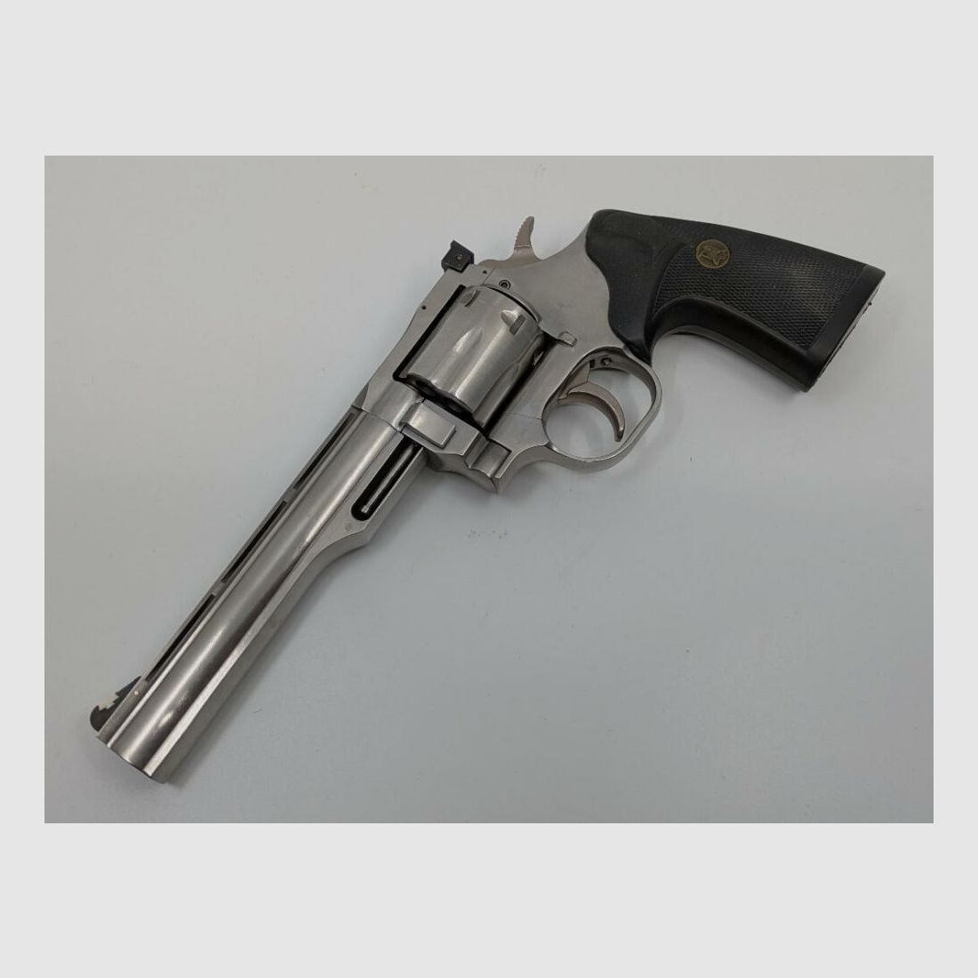 Dan Wesson 732