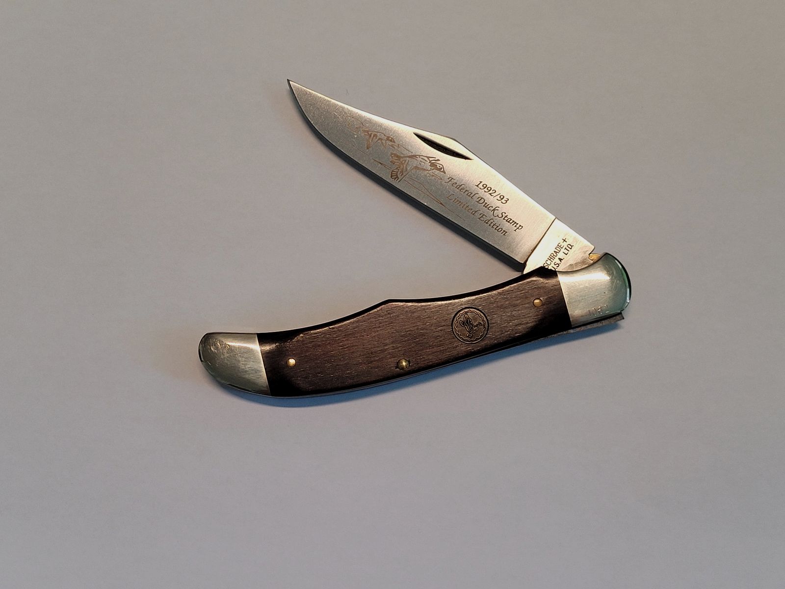 Schrade Cutlery Ducks Stamp Commemorative Knife, Limited Edition 1992-1993, knife in wooden box