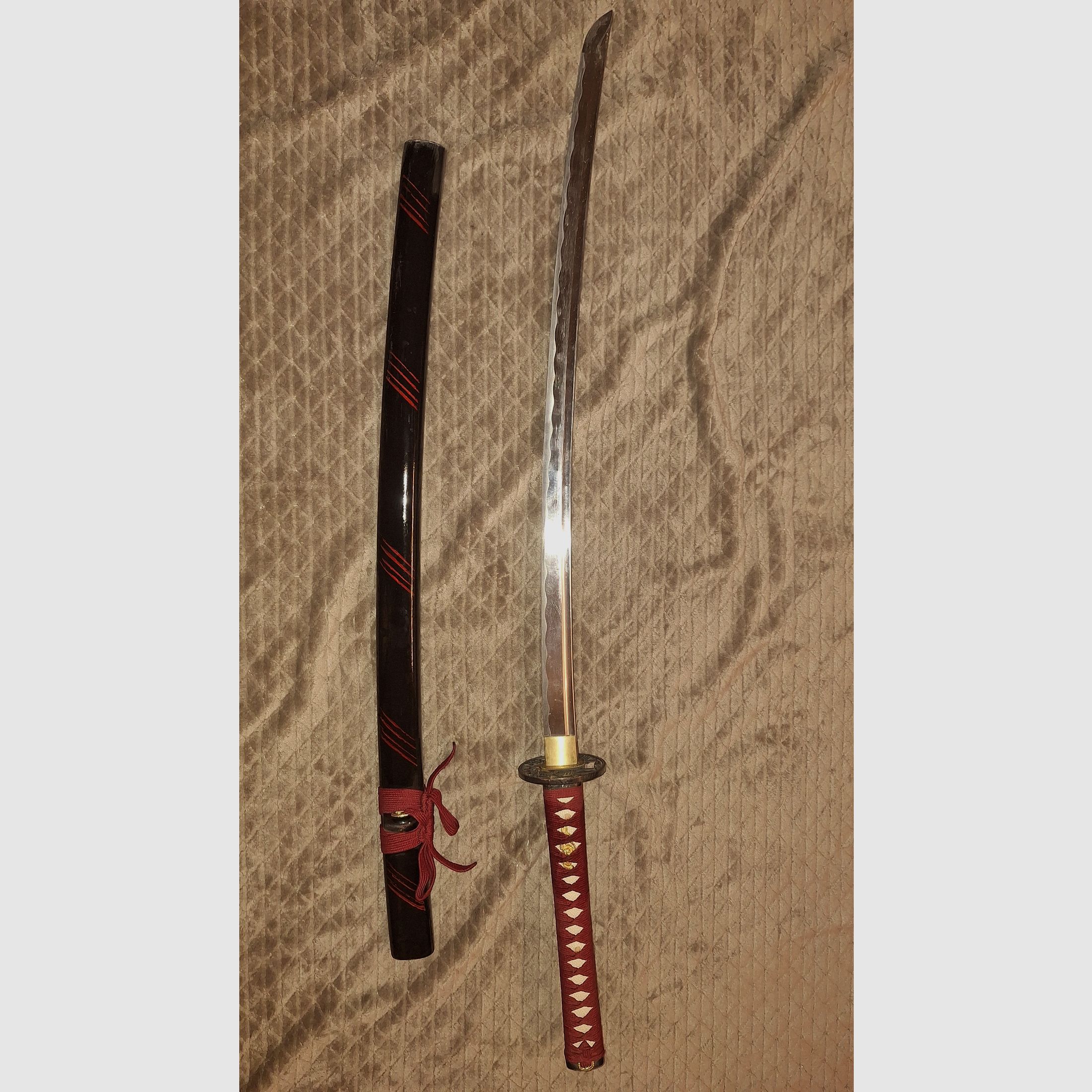 Katana Scharf geschliffen aber zu Deko zwecken