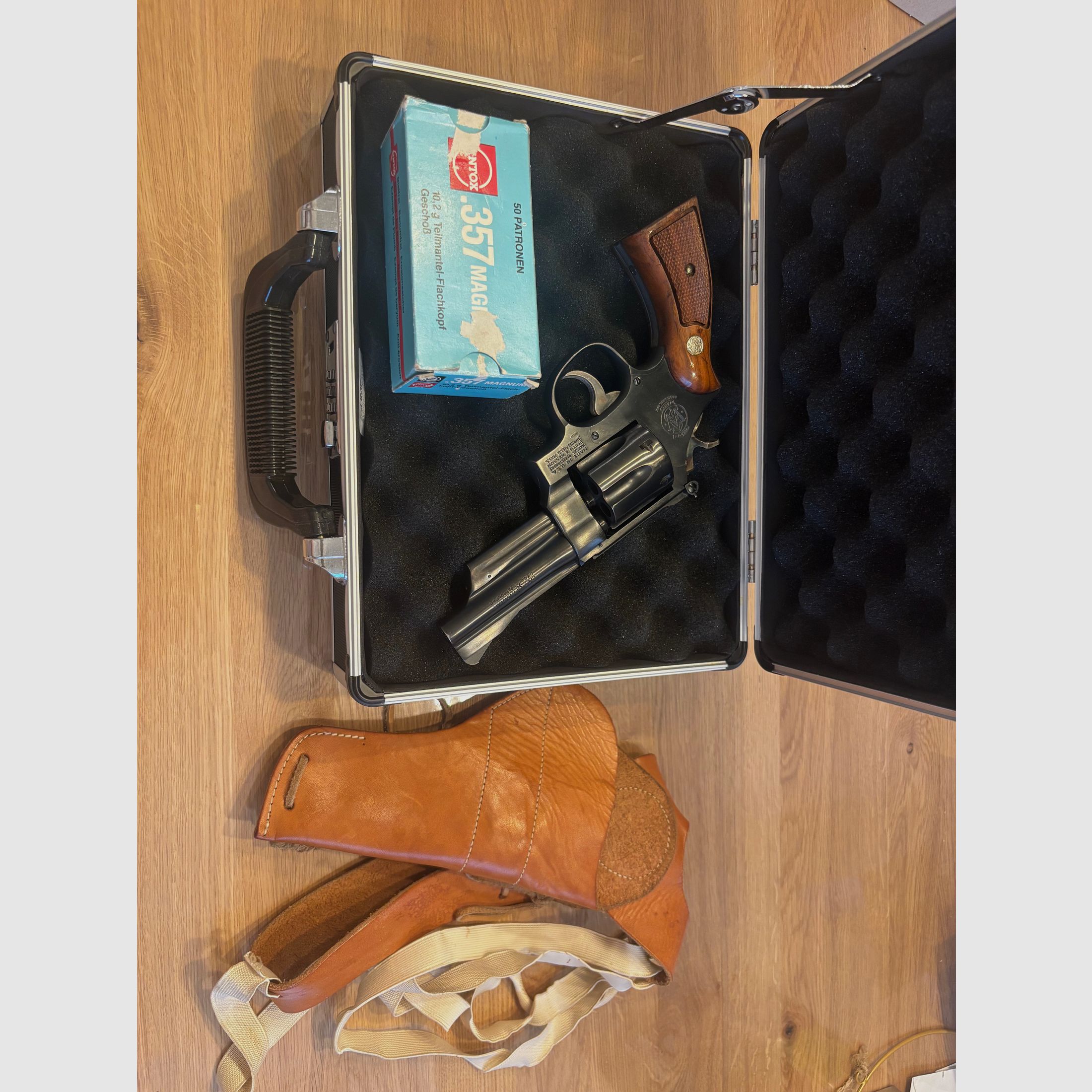 Smith & Wesson Model 28-2 4“