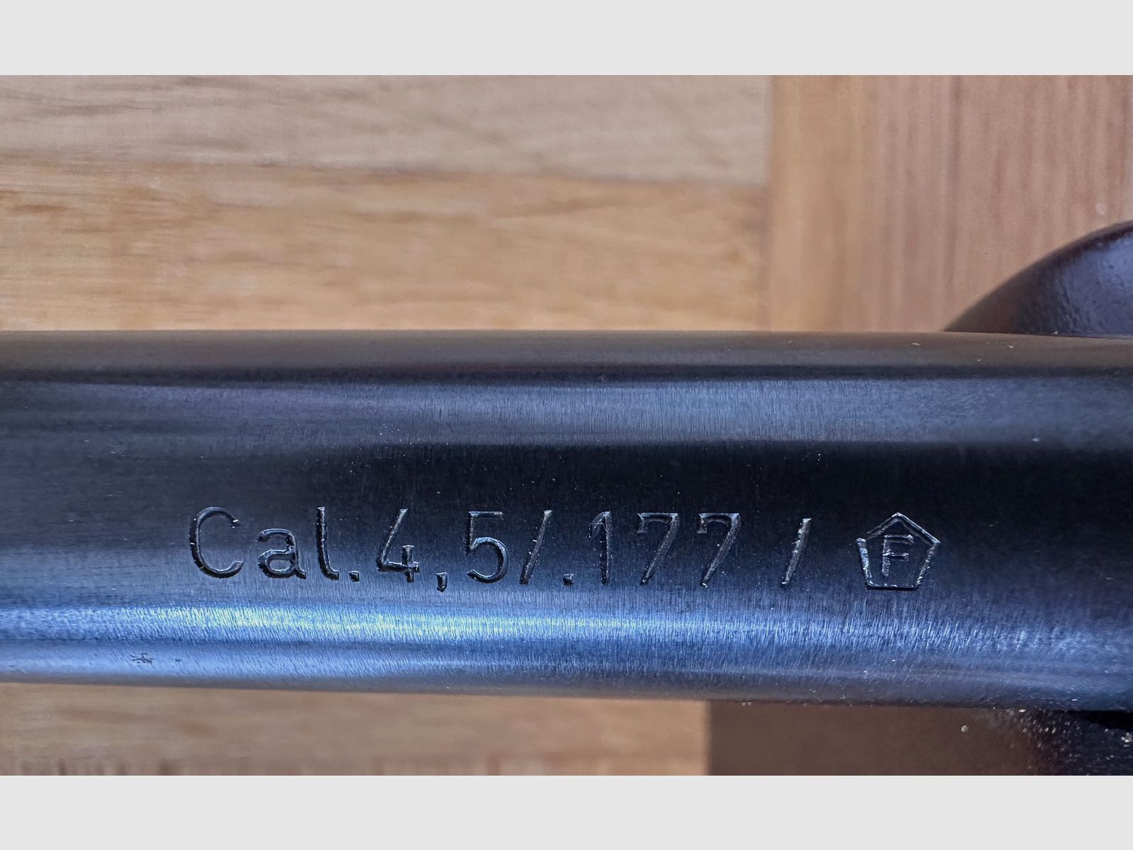 Karabinek pneumatyczny Anschütz Match Mod. 250, kaliber 4,5/.177