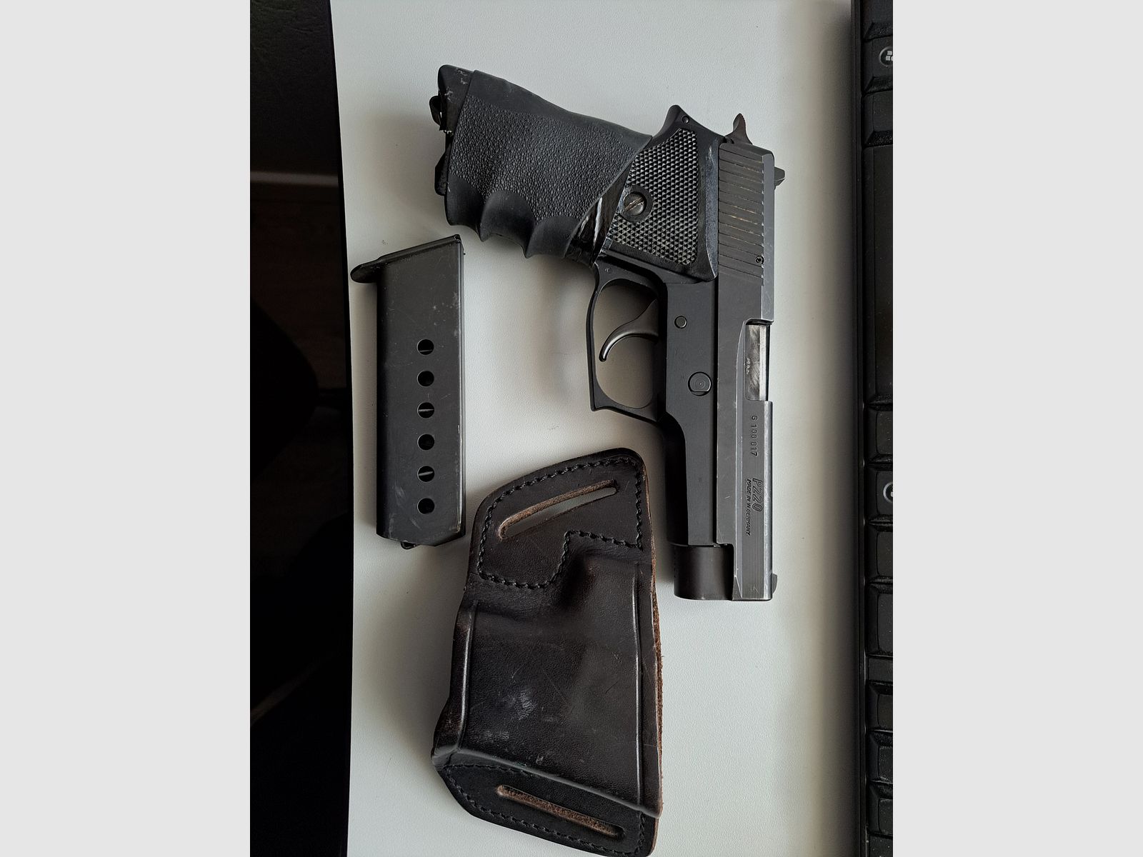 <SIG Sauer & Sohn P220 Kal. .45 ACP>
