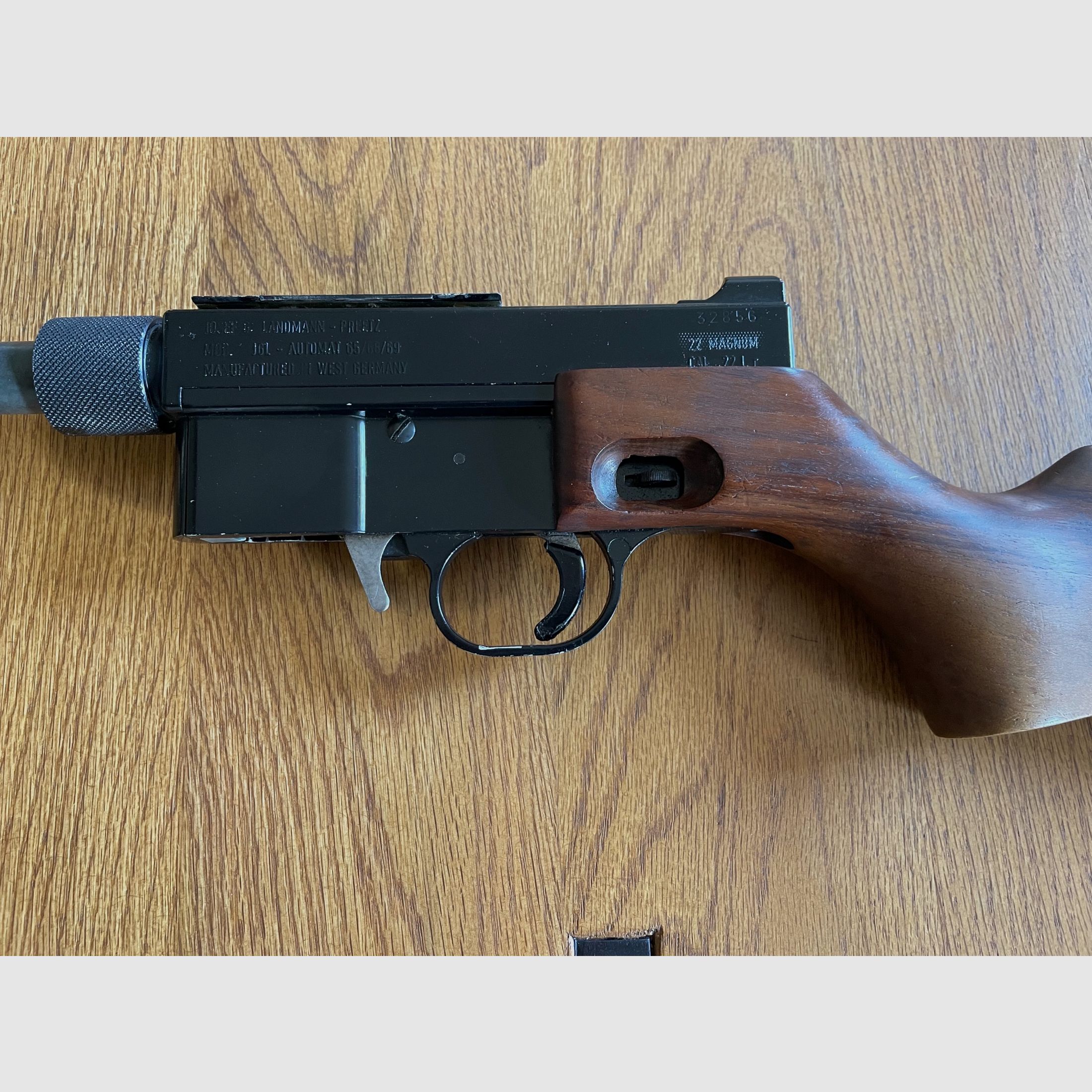 Landmann-Preetz Selbstladebüchse JGL Kal. .22 Win Mag. Halbautomat