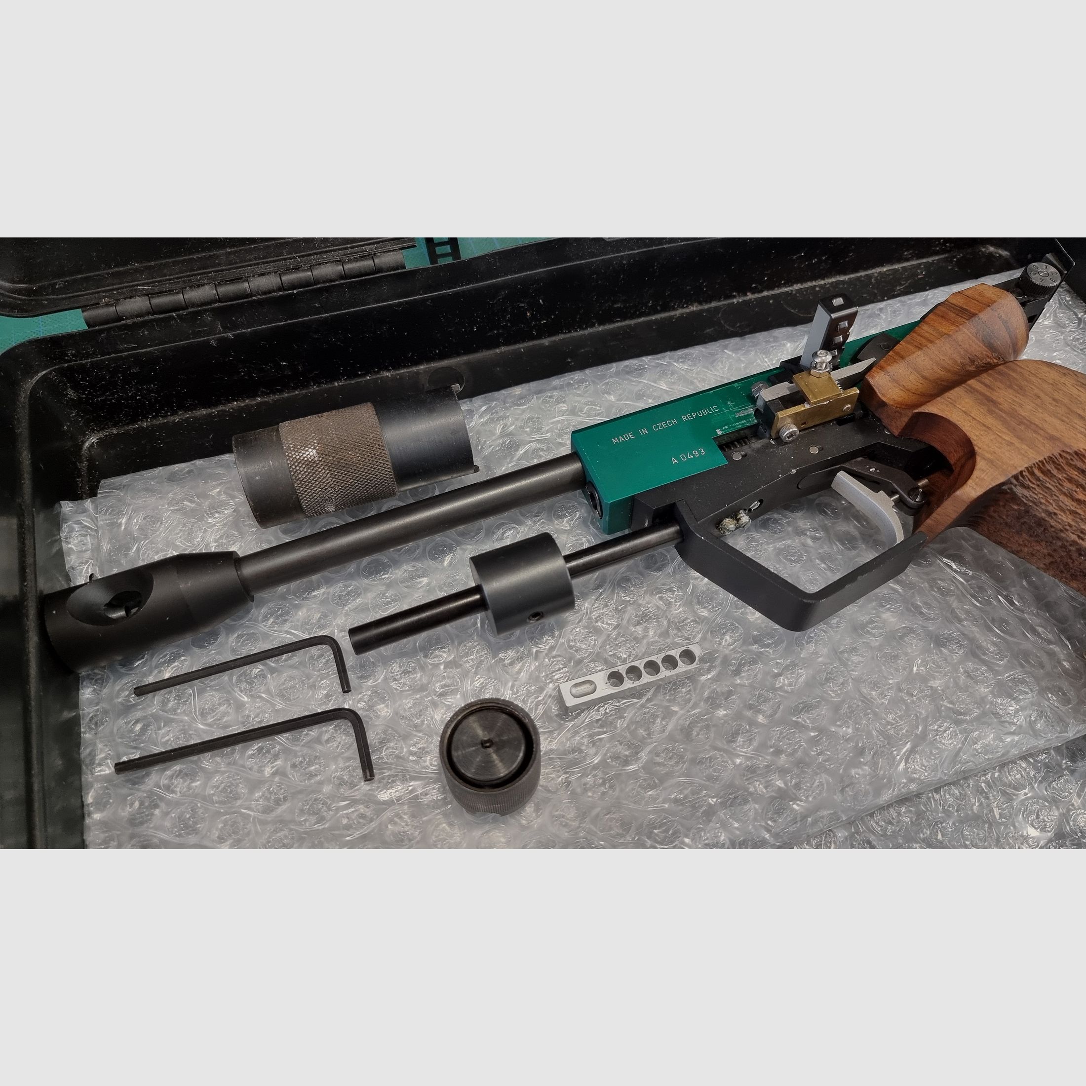 BRNO Aeron B96 -CO2 Luftpistole- FÜR TEILE