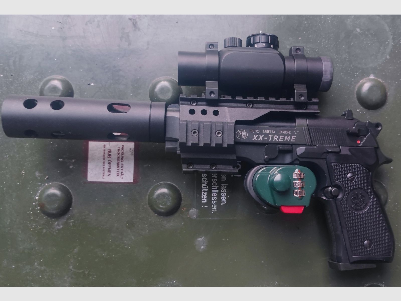 Beretta 92 FS XX-TREME CO2  mit Xtreme viel Zubehör 