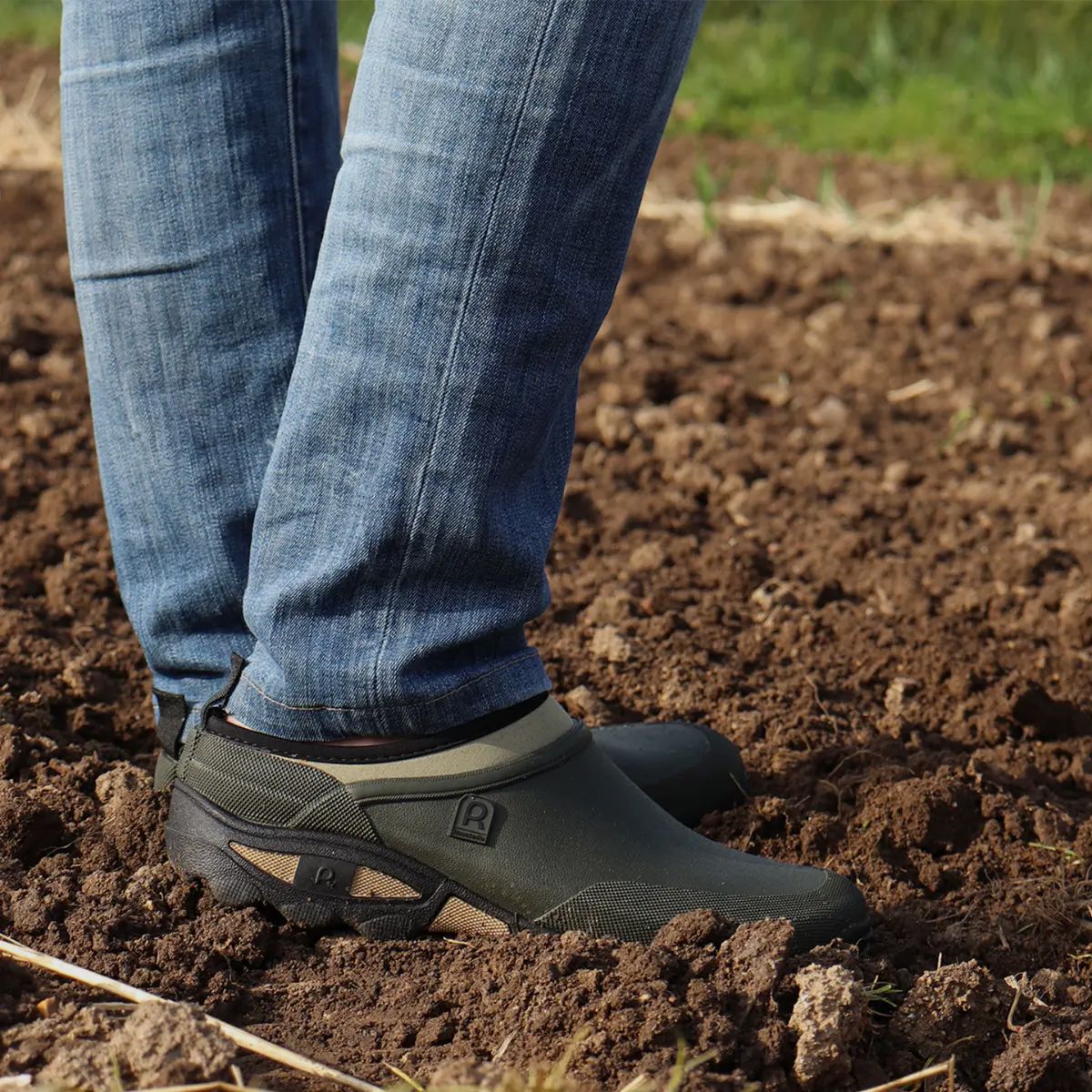 Rouchette Clog Clean Land