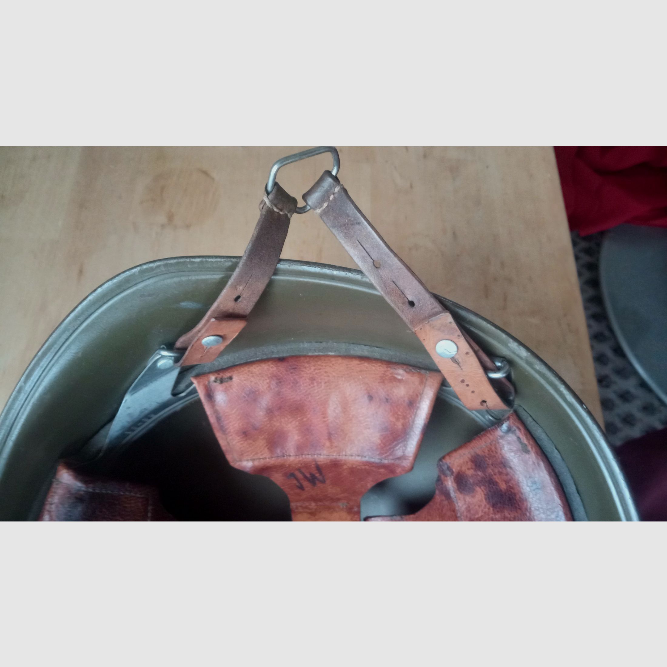 Schweizer Armee Helm aus U-Boot-Stahl in kleiner Größe 55-56 / ideal für Zivilschutz / Stahlhelm Swiss Made