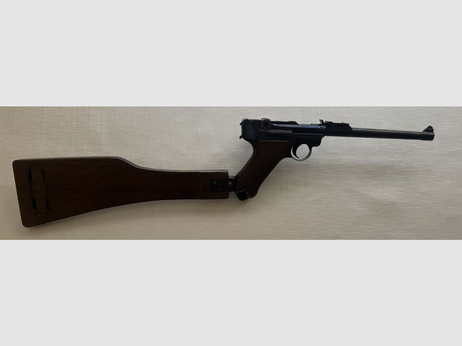 DWM P08 Artillerie – Lange Pistole 08 Modell 1915 mit Anschlagschaft
