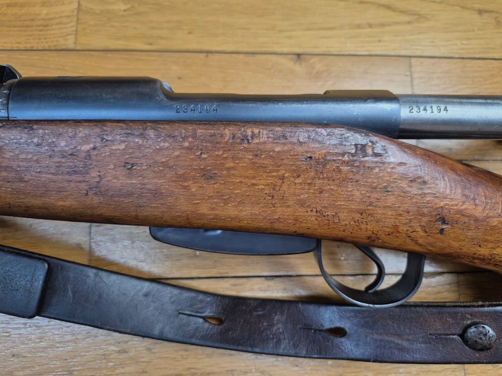Mooie Zwitserse karabijn K31 - Originele kal. 7.5×55 - Zeer mooie beuken kolf - Ultra soepele en duidelijke mechaniek - Uitstekende trekker - Zeer mooie loop - 100% enkel serienummer - Bewijs van keuring geleverd - Sling + loopbescherming + 1 clip als bonus! - De Zwitserse kwaliteit - TBE+, afbeelding 5 van 25