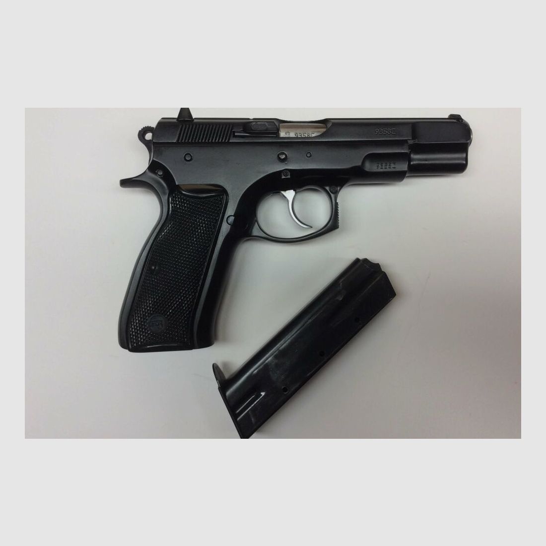 CZ Uhersky Brod M75 9mmLuger