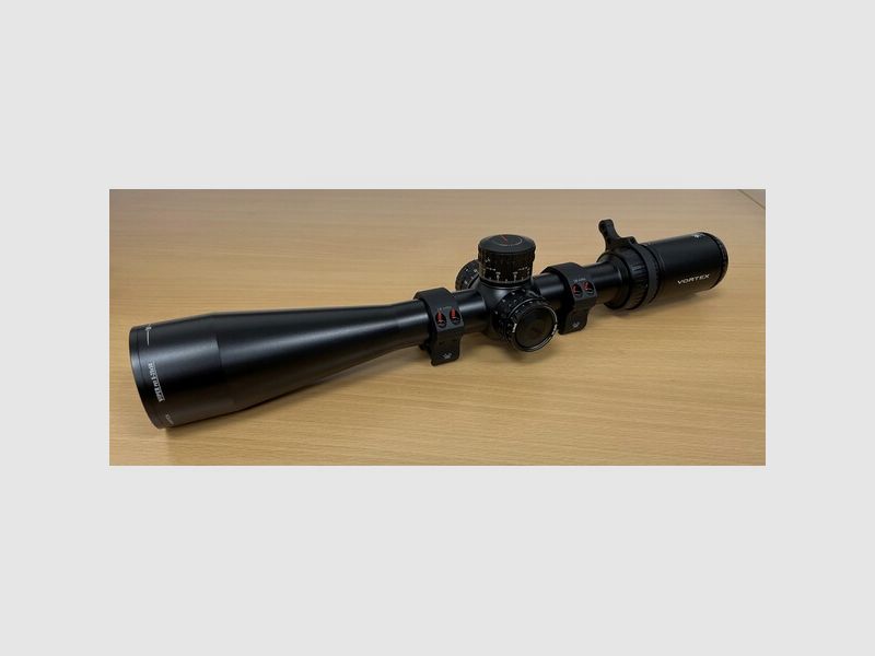 VORTEX Viper PST Gen2 5-25x50 MRAD FFP im Set !!