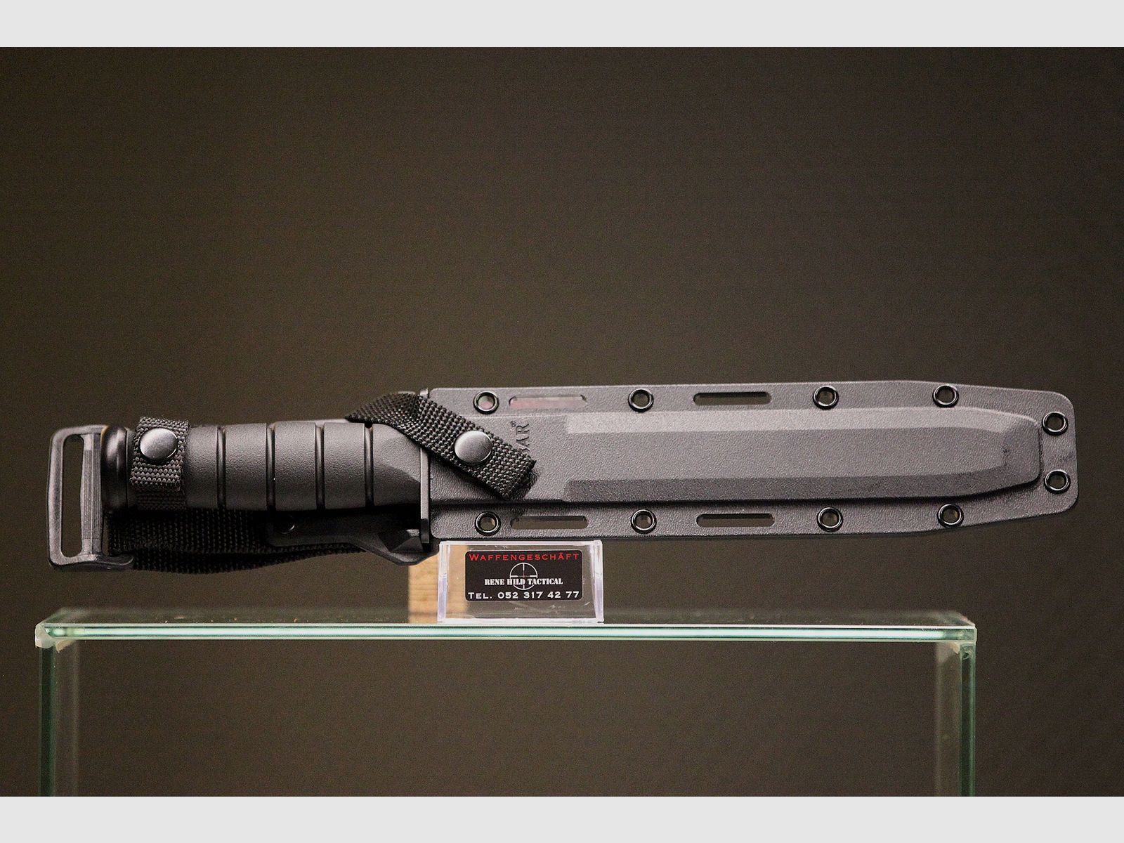 KA-BAR Tanto, Bild 2 von 2
