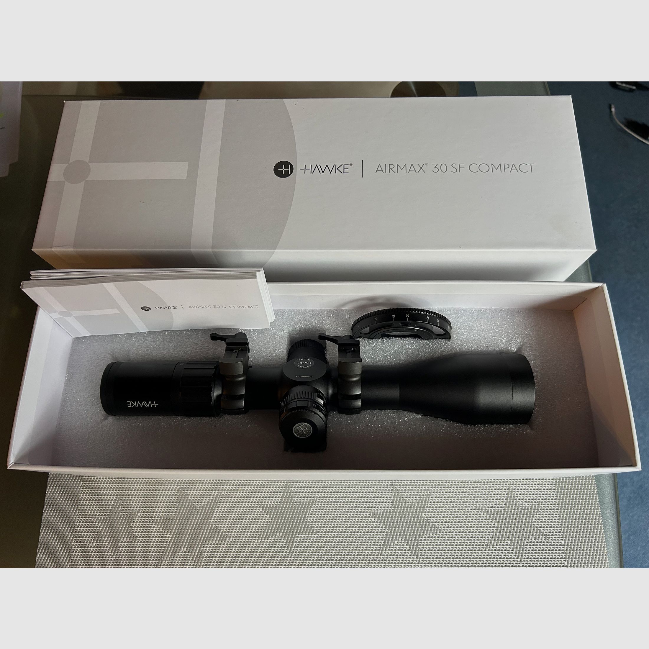 Hawke Airmax 30 SF Compact 4–16×44 AMX IR + Sidewheel + 30-mm quick-release mount + OVP