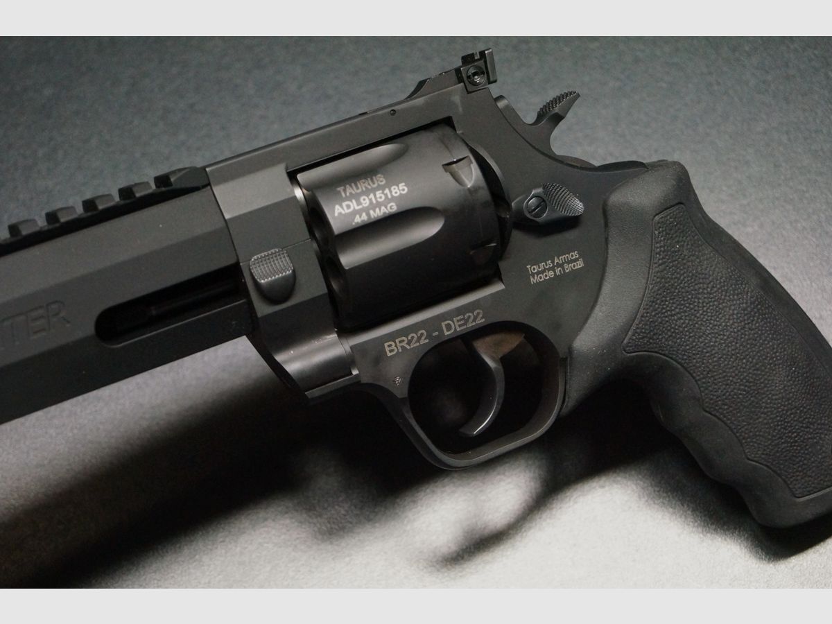 Taurus Raging Hunter 44 Mag 8″, Bild 4 von 5