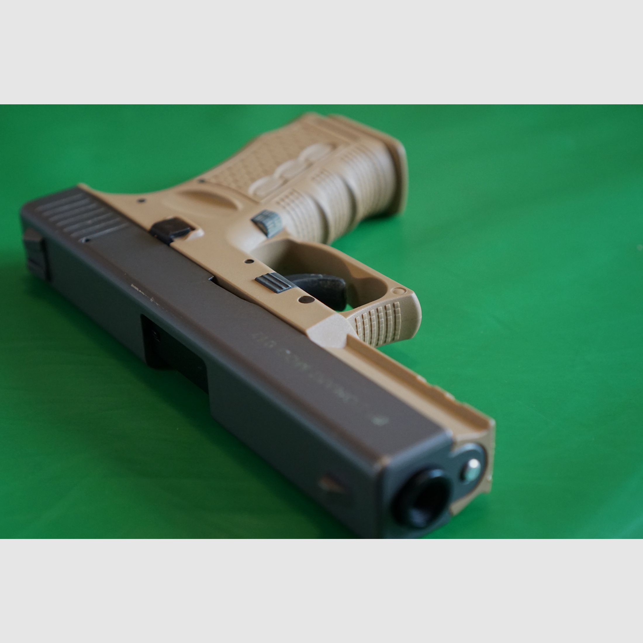 Zoraki 917 Schreckschusspistole 9mm P.A.K. desert TAN  TITANSCHLITTEN (PTB 1023) 