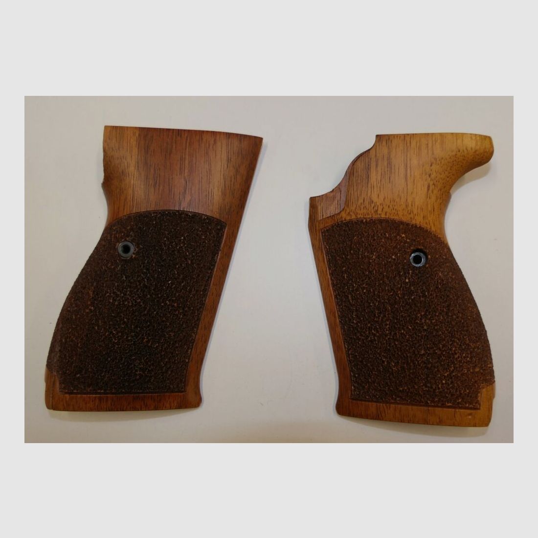 KN Nill grip panels for Walther P5 KN Nill defective