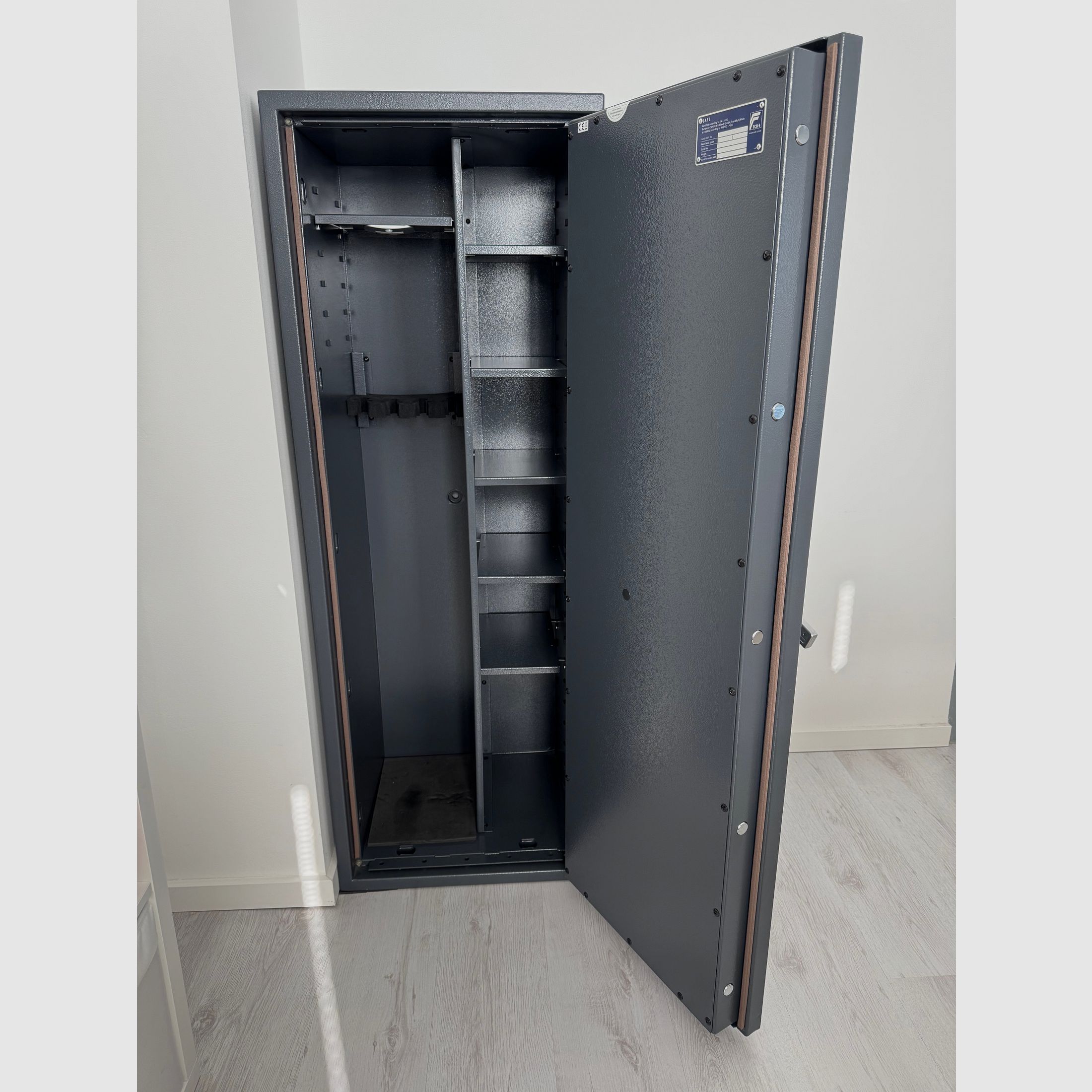 Coffre-fort Tresor Waffenschrank Gun Safe 1-4 Classe de combinaison 1 avec code mural combinaison B-30