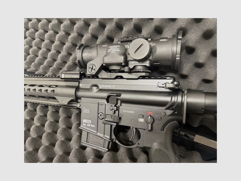 HECKLER & KOCH MR223 A3-VERSION 14,5" KALIBER .223 REM. SELBSTLADEBÜCHSE BUNDESWEHRVERSION