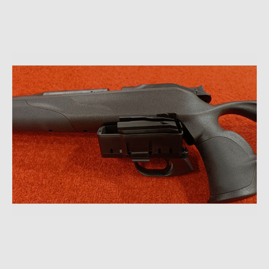 Repetierowa broń Blaser R8 Professional Success Bez