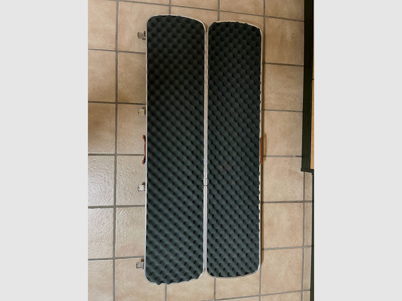 Gun Guard Waffen-Koffer, Abschließbar