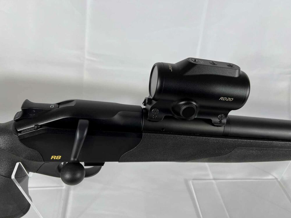 BLASER BLASER R8 Ultimate Silence LL 42 cm 8x57IS + Blaser RD20 Rotpunktvisier