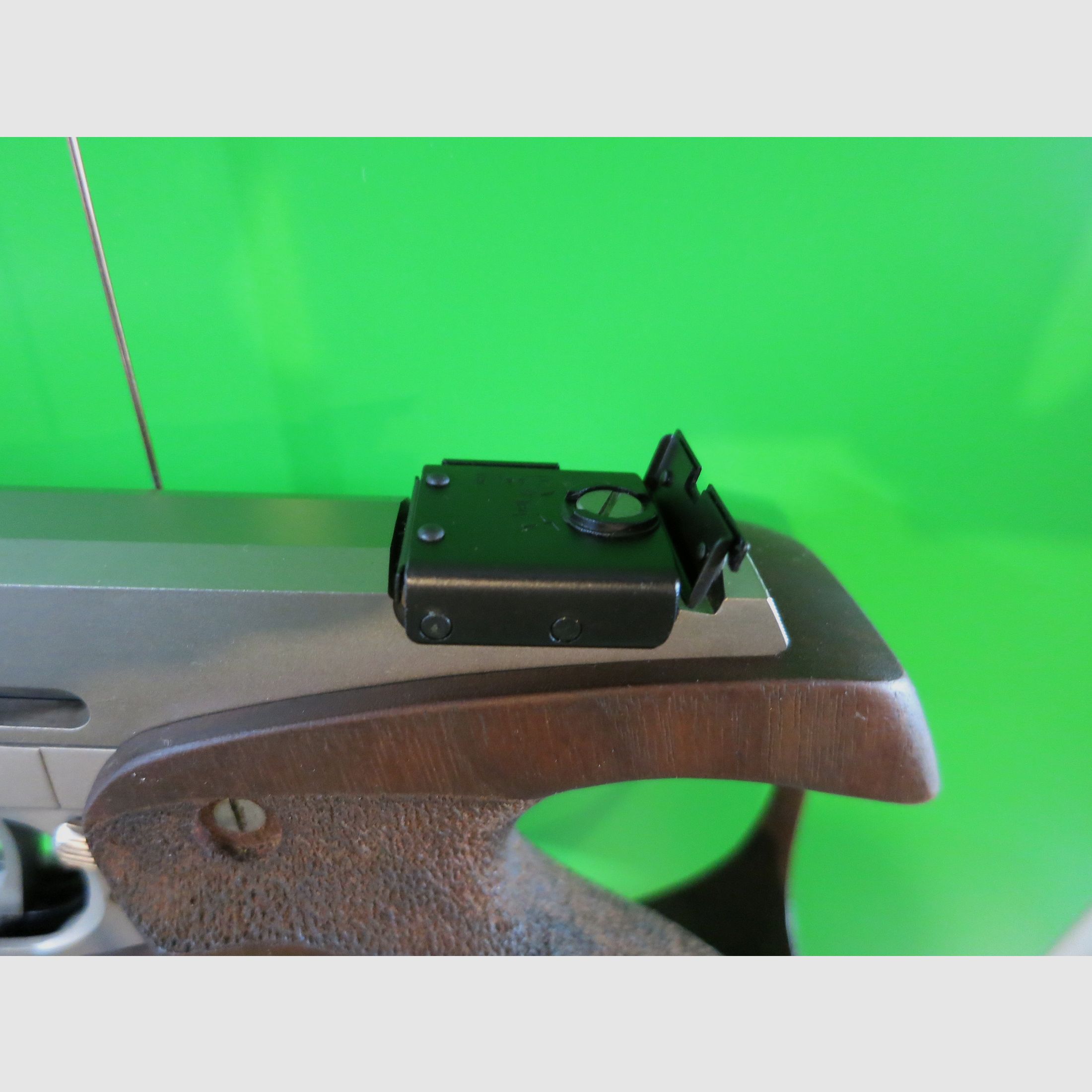 Sport-Pistole Walther OSP Kaliber .22lr, NILL Sport-Griff, .22 Short, Nickel-Version    #79-