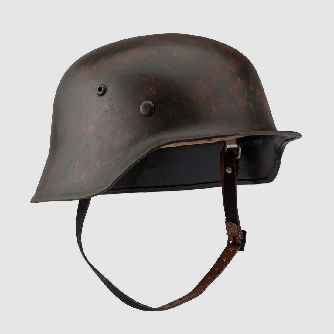 Reproduktion deutscher M42-Helm gealtert, Bild 1 von 3
