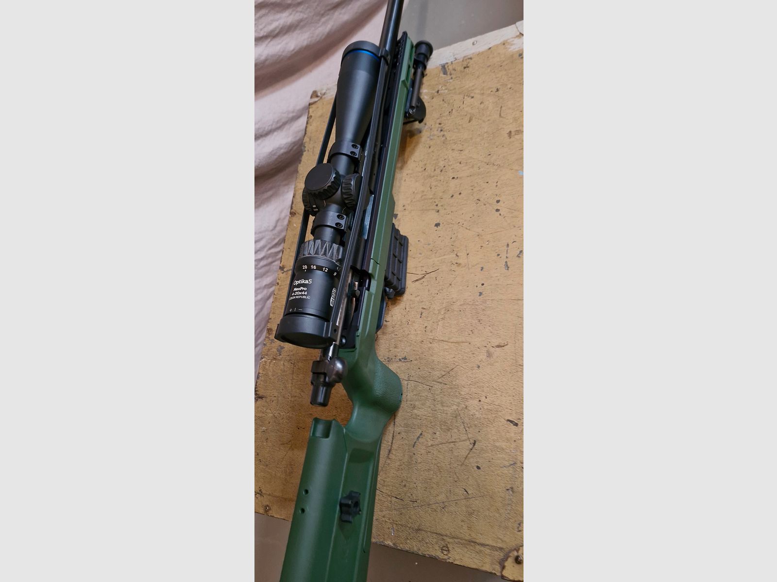 KRG Bravo REM 700 SA sakogrün Chasis