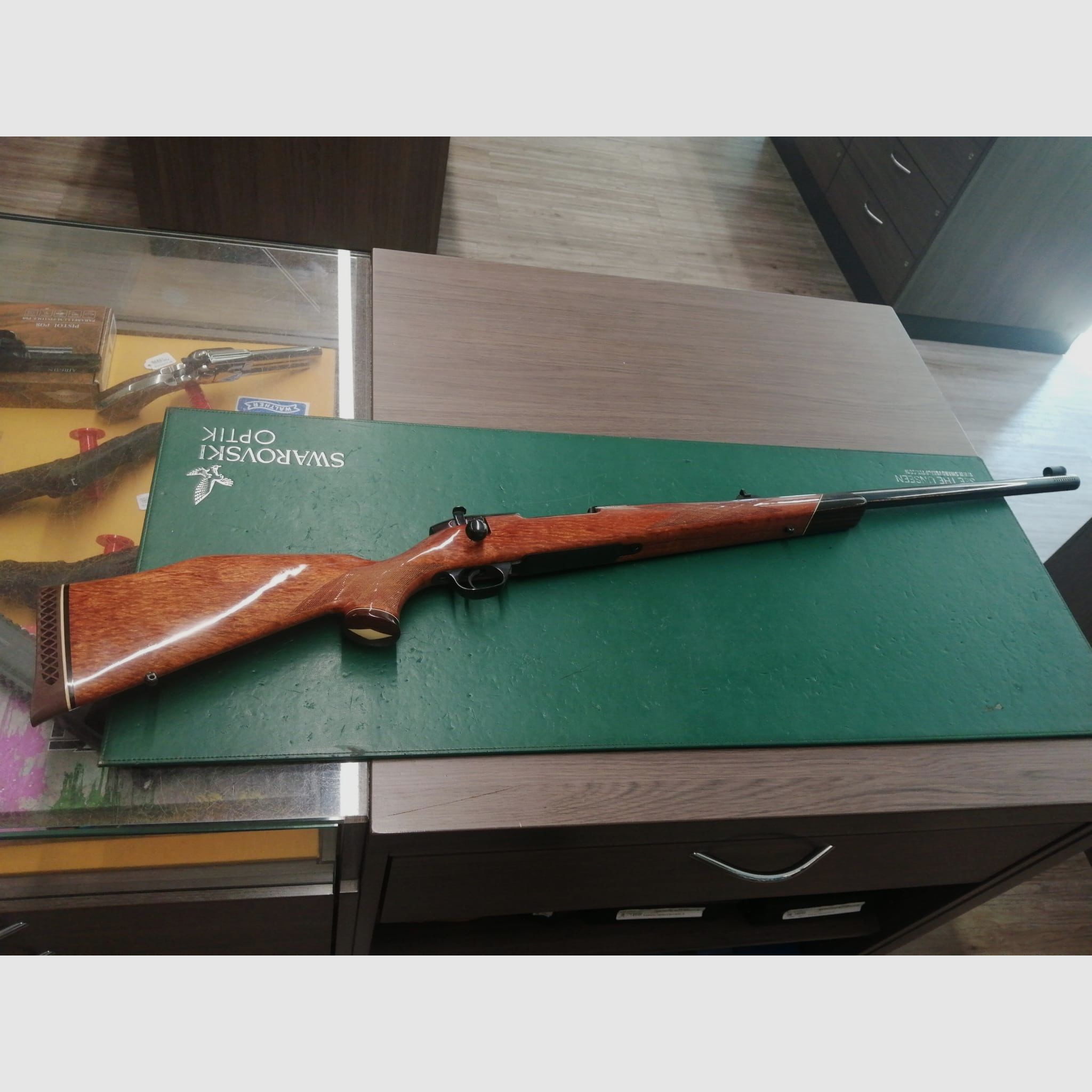 Je vends ma .460 Weatherby avec 80 cartouches.