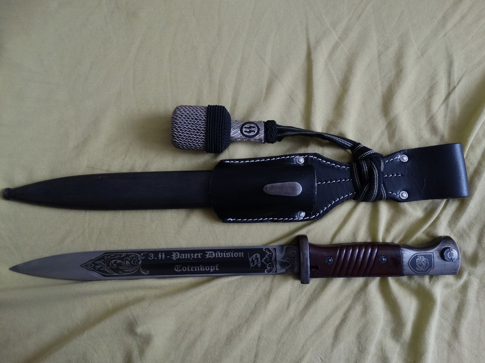 Bajonett SS Totenkopf mit Gravur aus Wk2 