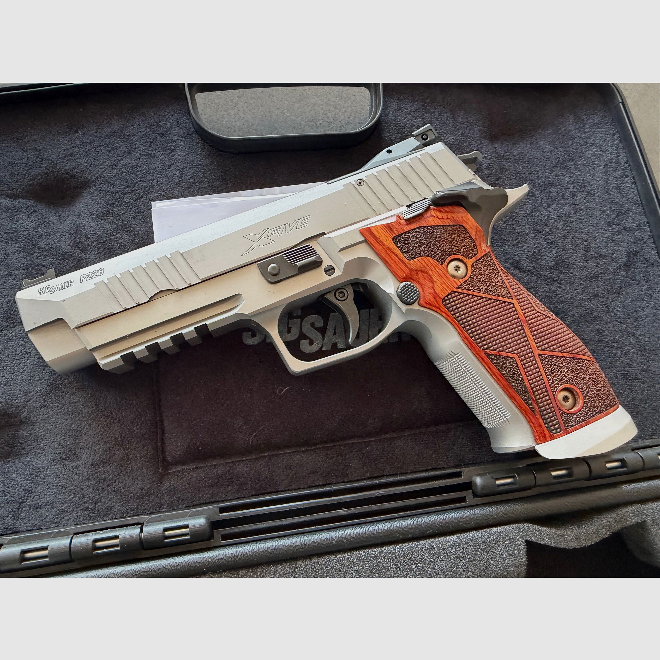 Sig Sauer P226 X5 Classic – Top condition