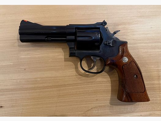 Smith & Wesson .357 Mag.