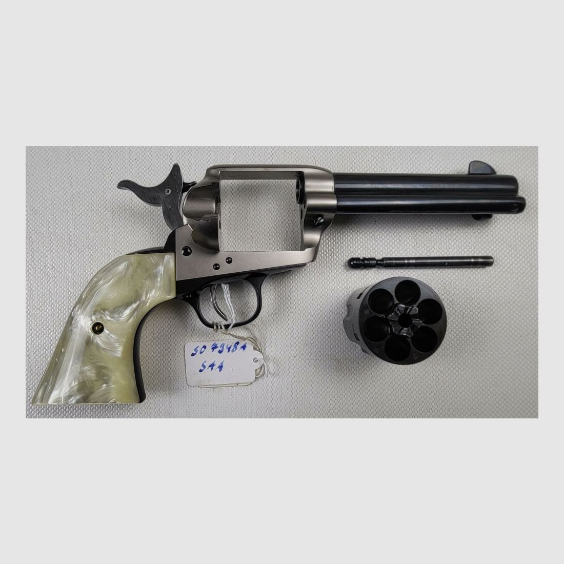 Colt Single Action Army SAA 3rd Generation