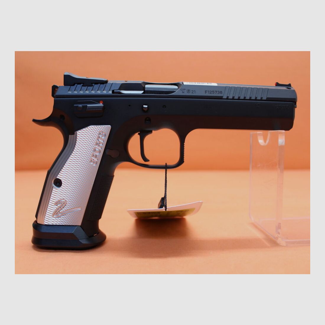 CZUB Ha.Pistol 9mm Luger CZUB CZ 75 TS2 Tactical Sports Silver 134mm barrel/ aluminum grip panels