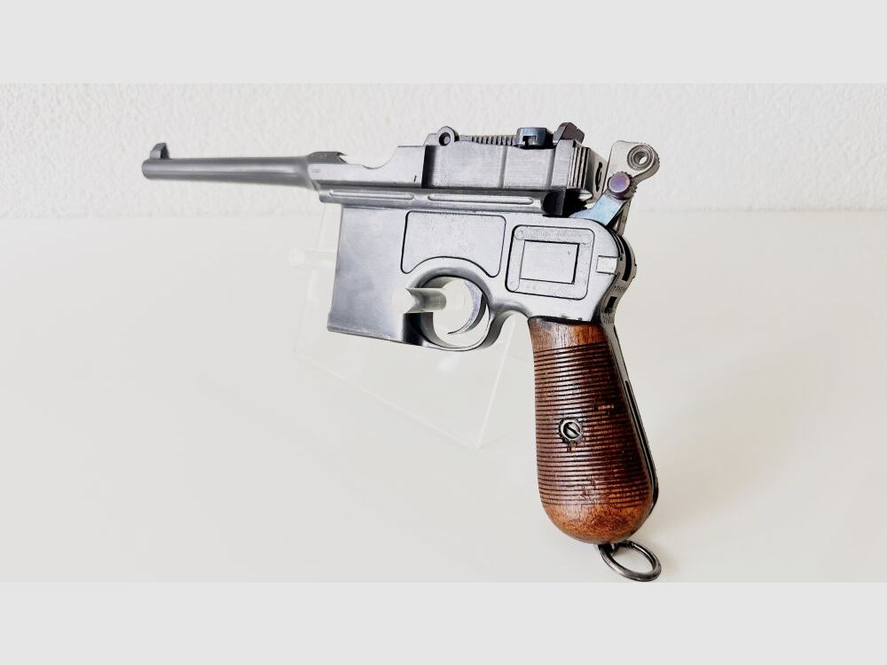Mauser Mod. C96 mit Anschlagsschaft ngl, originalem Holster 7,63mmMauser