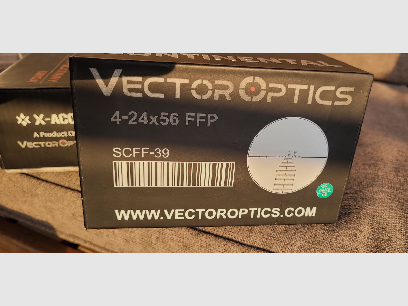 Vector Optics SCFF-39 Continental x6 4-24x56 FFP Mrad / FDE