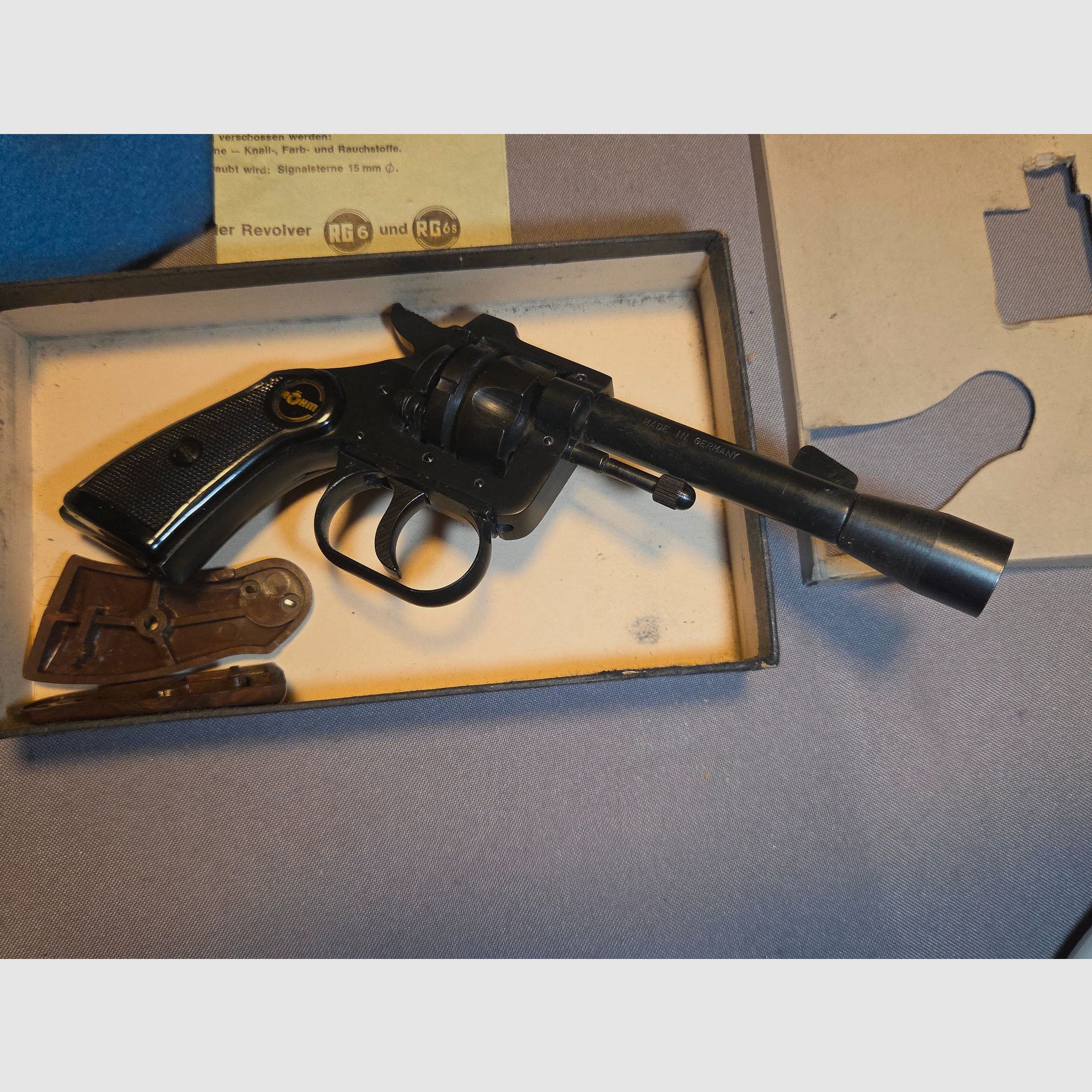 Röhm RG 6 Cal ,6mmk ,watch old about 50 years collector pieces very rare to get, free from 18 years