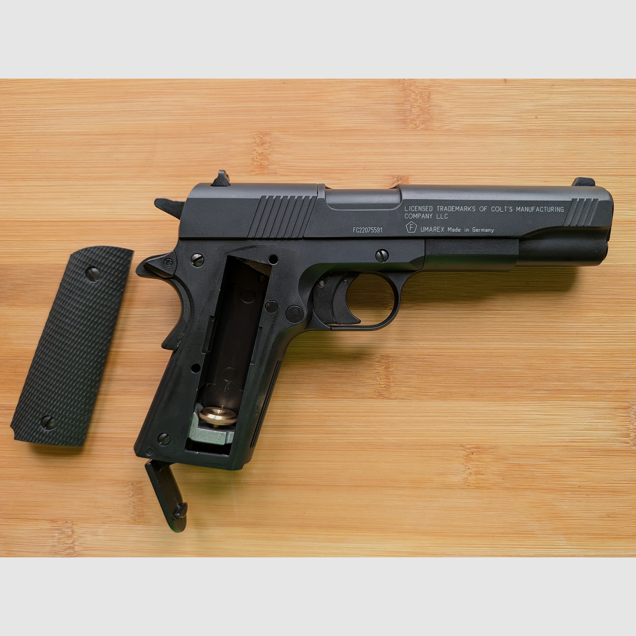 Colt Government 1911 A1 4,5 mm (.177) Diabolo, CO₂, < 4,0 J