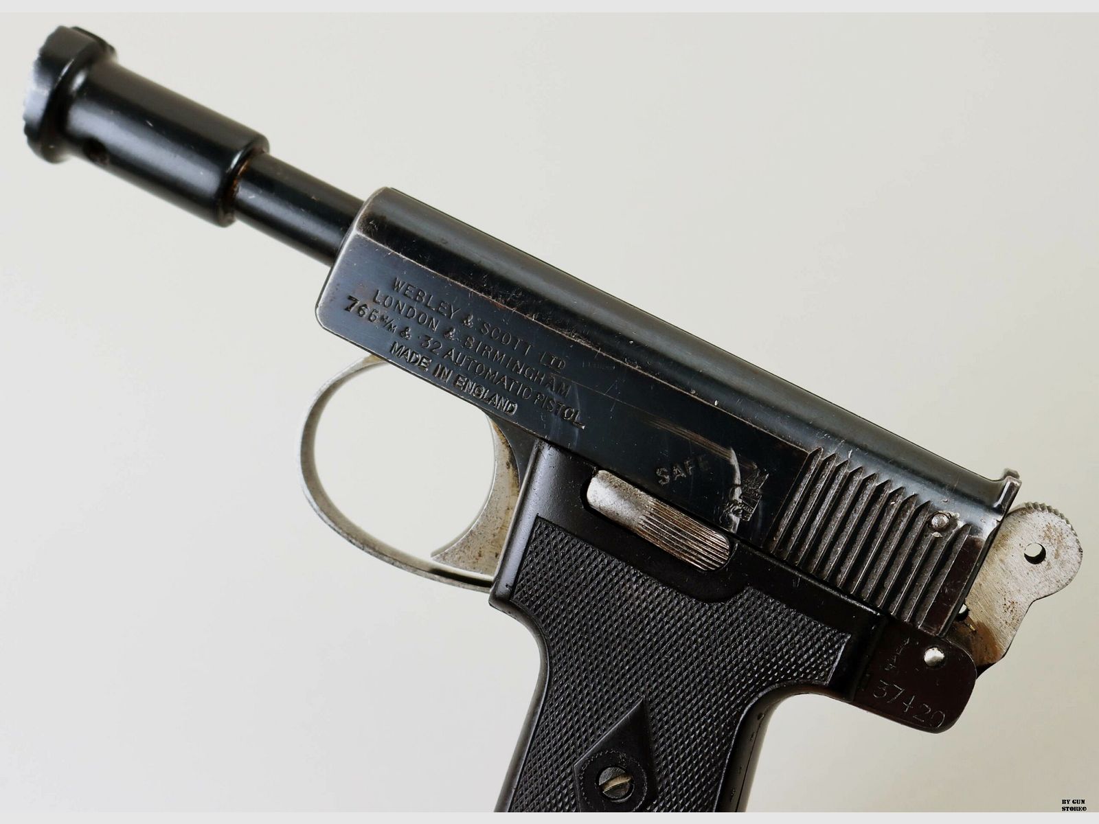 Pistolet Webley & Scott mod. 1913 Humane Killer cal. 7,65 mm n° de série 137420, image 6 sur 14