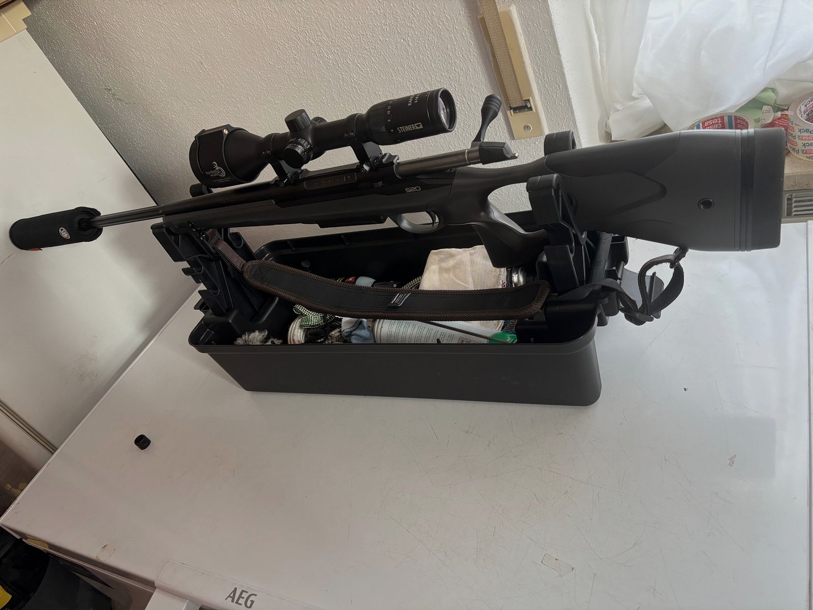 Sako S20 mit Glas und Schalldämpfer 