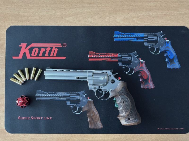 Korth Revolver Classic. 357 Mag 6“ plata raro