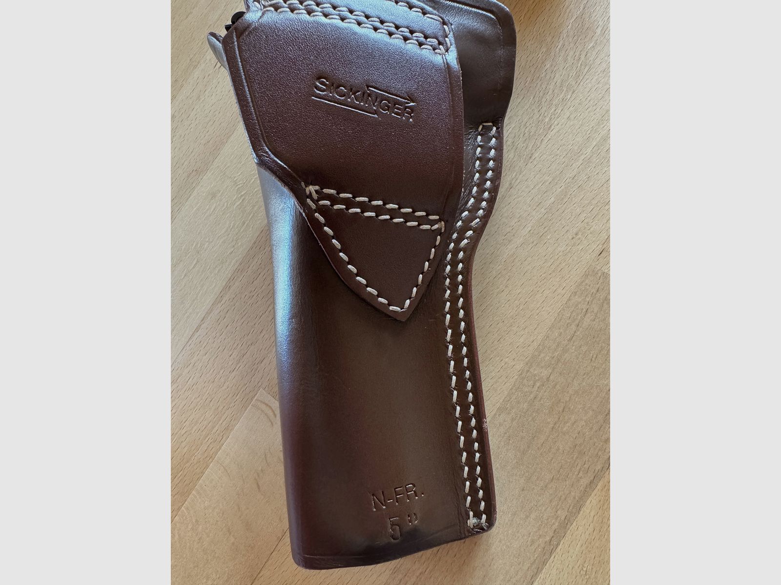 Smith & Wesson 629 Classic, 5"-Lauf. Neuwertig