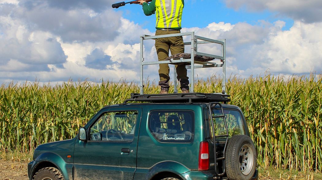 Klappbarer Hochsitz für den Suzuki Jimny – Selfmade – Erfahrungsbericht